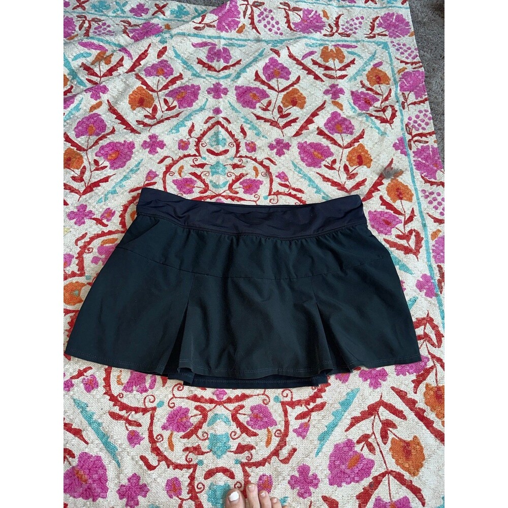 Lands end black mini skort